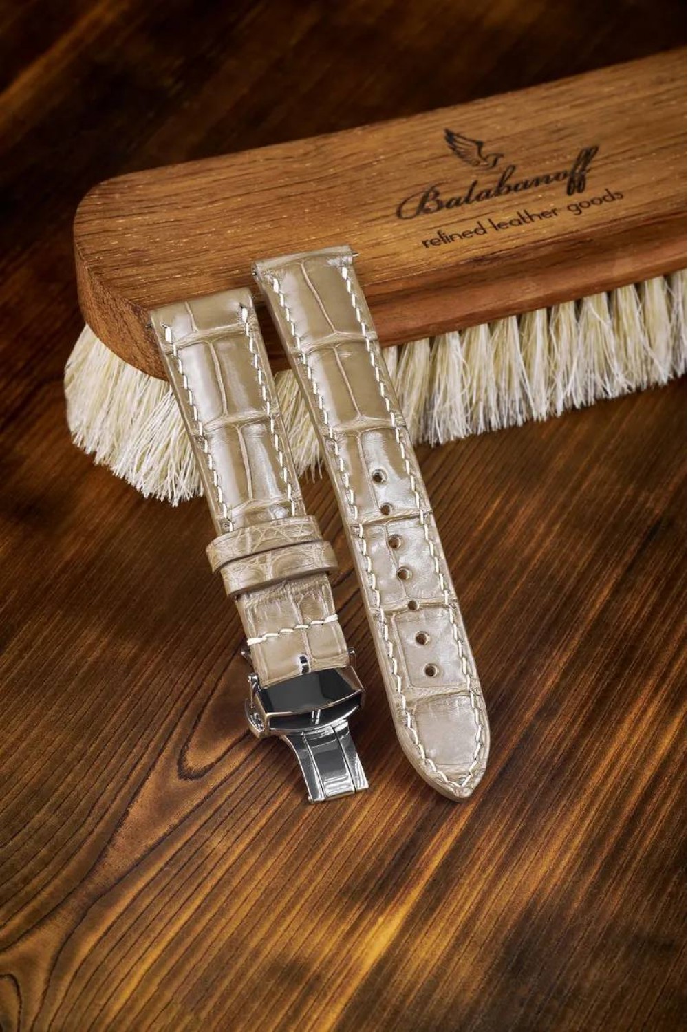 Alligator Padded watch strap